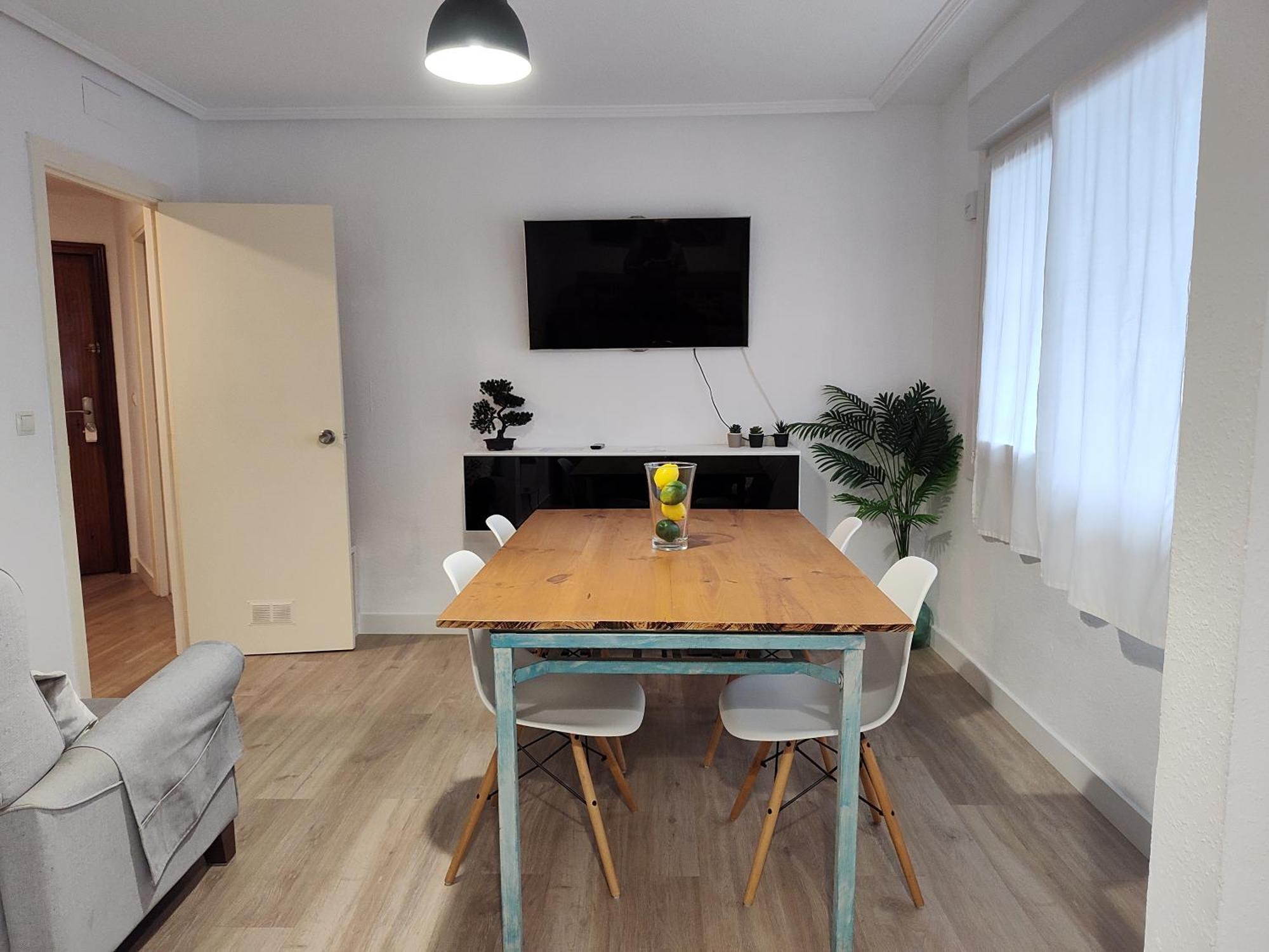 Apartamento Entero Con Desayuno Incluido Y Parking Gratuito, A 3 Km De Playa Con Aire Acondicionado Muskiz Exterior photo